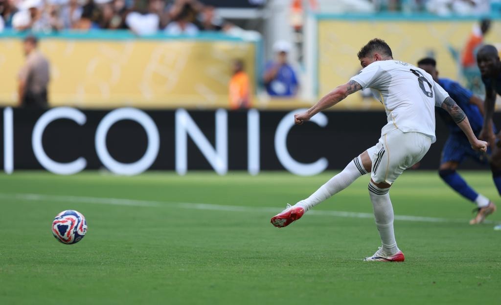 2010冬奥会女子冰壶铜牌赛第8局，瑞士后手优势